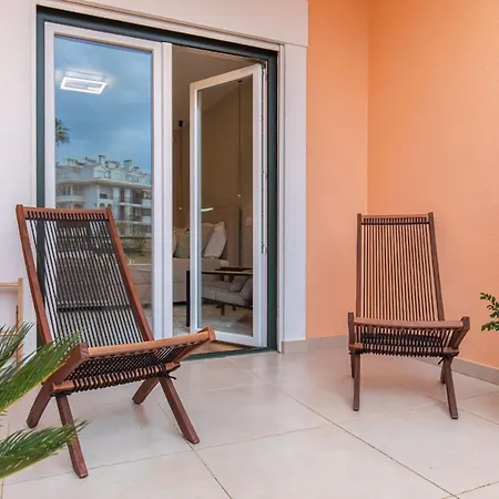 Deluxe 2bdr In By Lovelystay Apartment